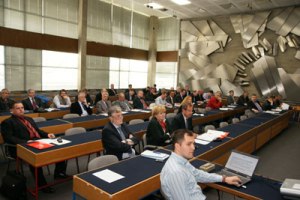 Zagreb, 3. travnja 2012. - sastanak na temu javnog obalnog linijskog pomorskog prometa okupio je predstavnike Jadrolinije, Agencije za obalni linijski pomorski promet, državnih i županijskih lučkih uprava te brodara